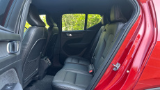 Volvo Xc40 2.0 B4P R DESIGN Pro 5dr AWD Auto Petrol Estate